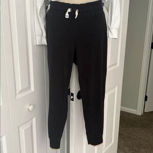 Faherty Charcoal Lounge Pants